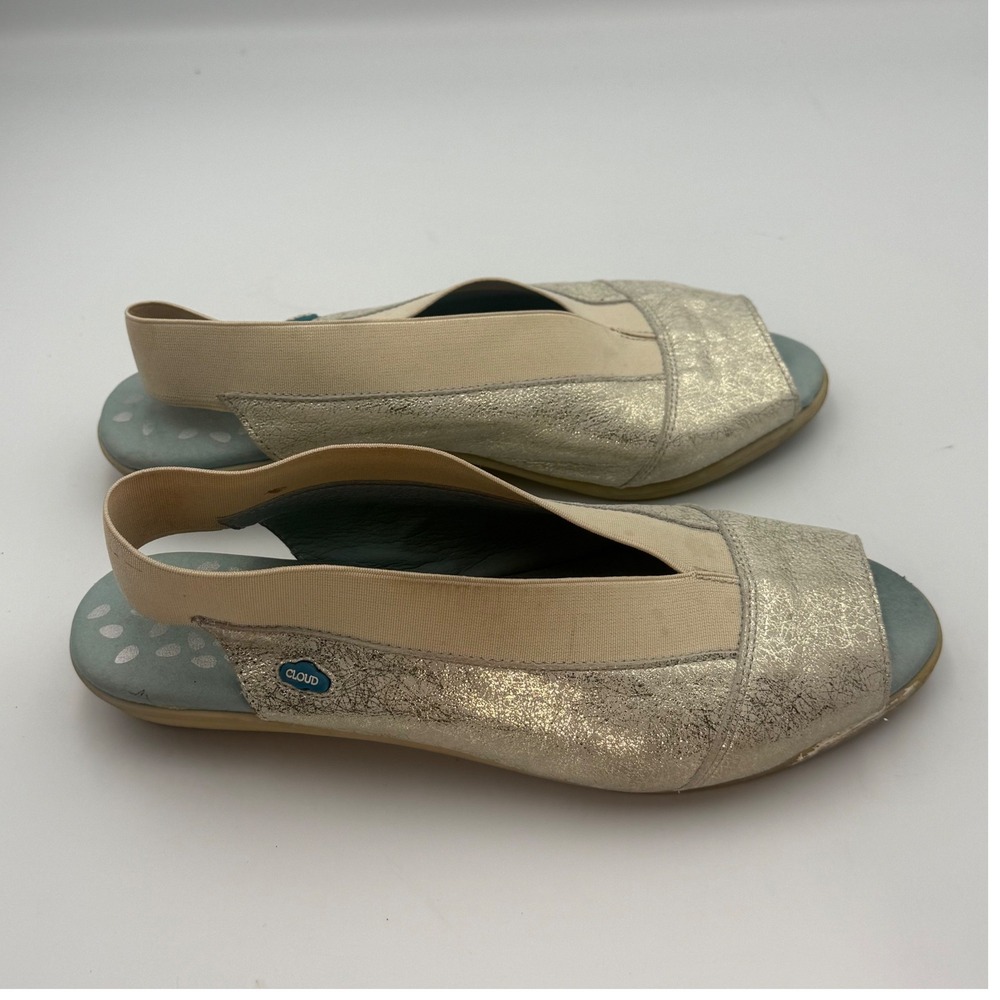 Cloud Footwear Caliber Metallic Gold Leather Slingback Sandals Size 38 EU